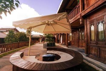 Lijiang Banshan Yunfu Boutique Hostel Lệ Giang Ngoại thất bức ảnh